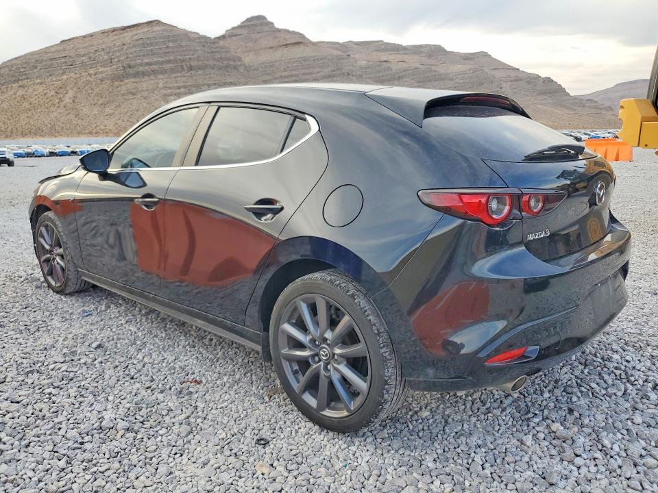 Photo 2 from auction – 2024 MAZDA 3 with VIN JM1BPALM8R1652140