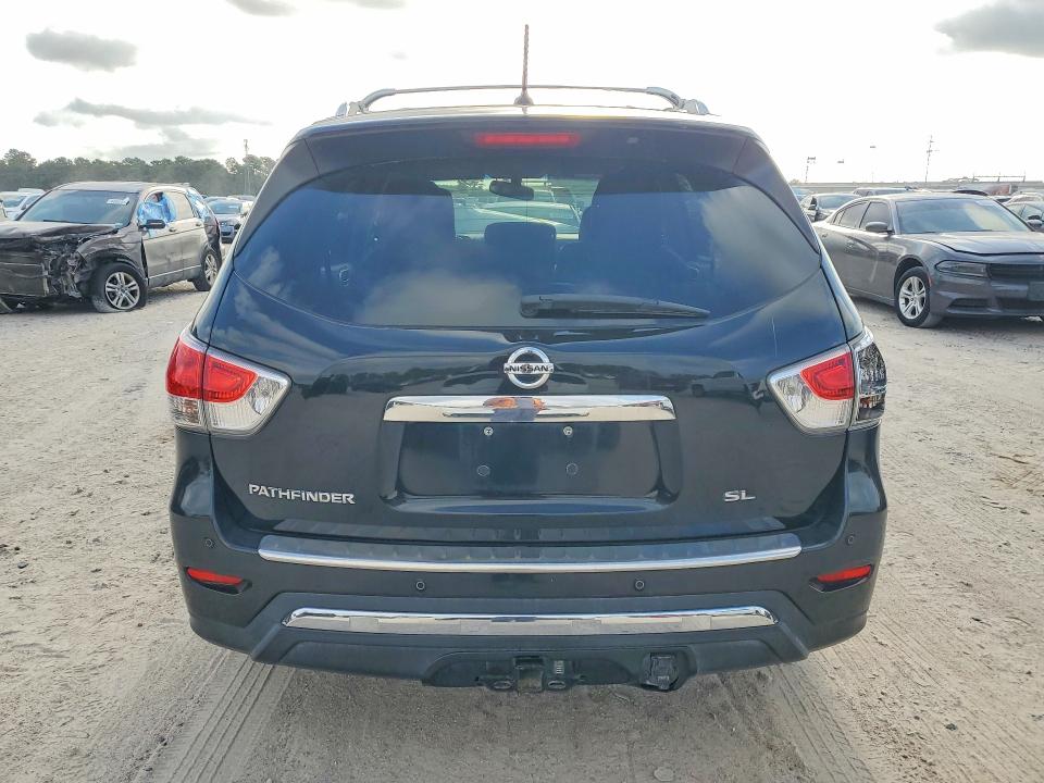 Photo 6 from auction – 2014 NISSAN PATHFINDER with VIN 5N1AR2MN5EC636782