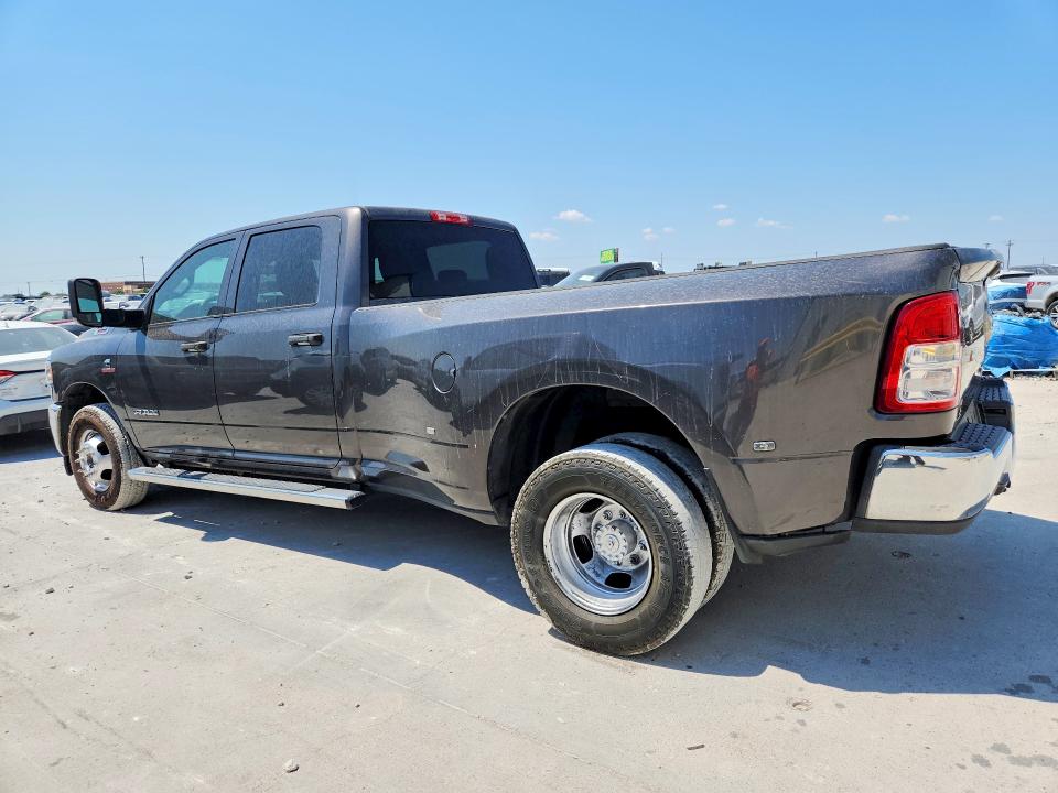 Photo 2 from auction – 2021 RAM 3500 with VIN 3C63RPGLXMG671650