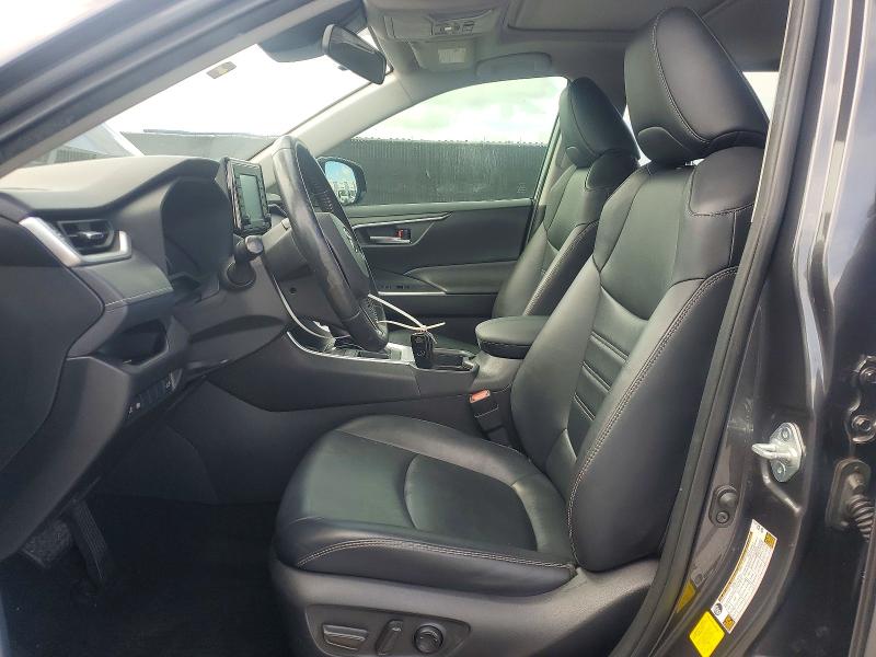 Photo 7 from auction – 2020 TOYOTA RAV4 with VIN JTMC1RFV1LJ017101