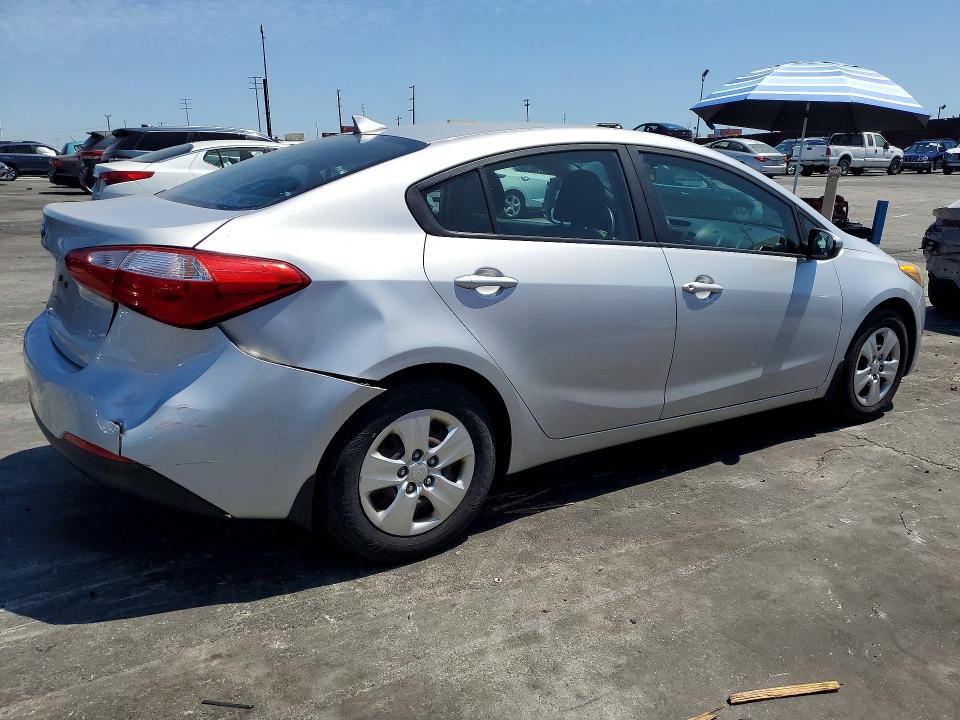 Photo 3 from auction – 2015 KIA FORTE with VIN KNAFK4A63F5364372