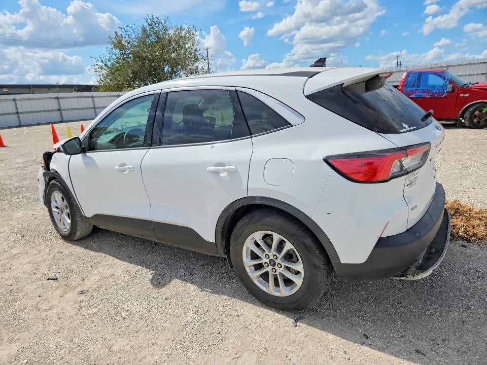 Photo 2 from auction – 2020 FORD ESCAPE with VIN 1FMCU0G64LUA75434