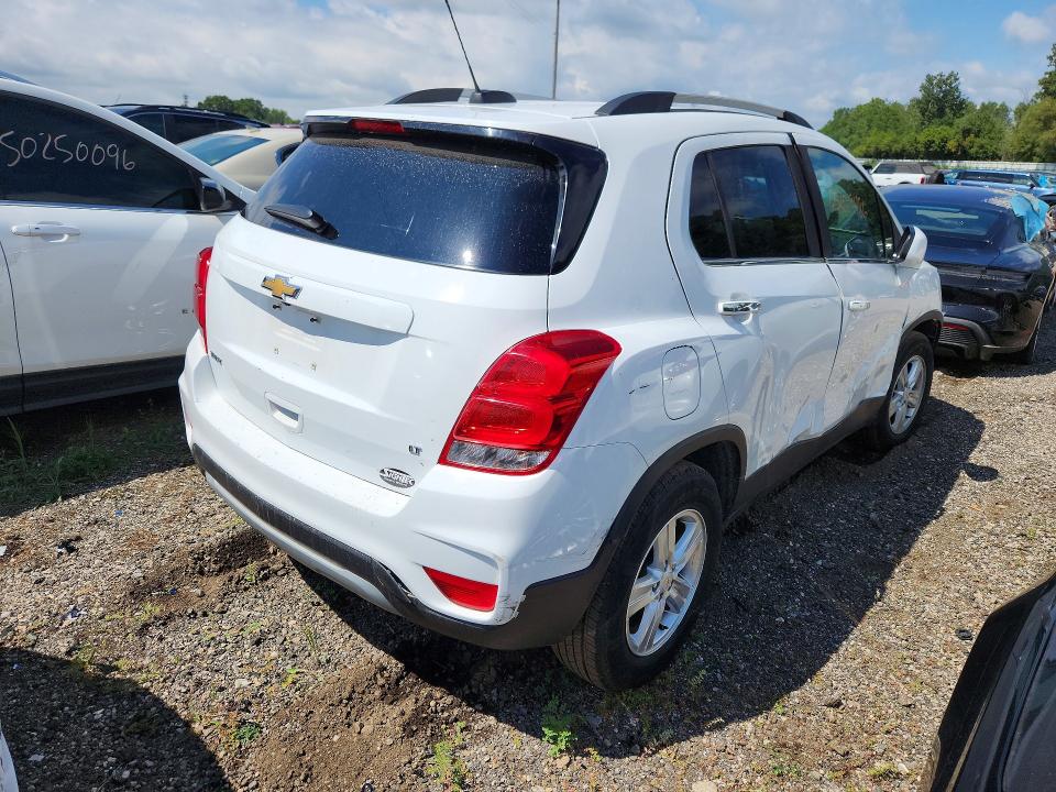 Photo 3 from auction – 2018 CHEVROLET TRAX with VIN KL7CJLSB9JB559995