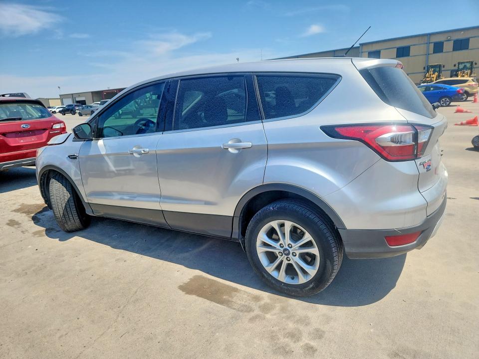 Photo 2 from auction – 2017 FORD ESCAPE with VIN 1FMCU0GD3HUC48608