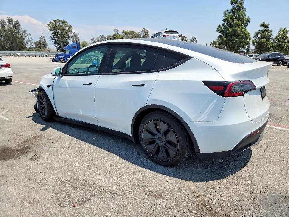 Photo 2 from auction – 2025 TESLA MODEL Y with VIN 7SAYGDEE0SF245513