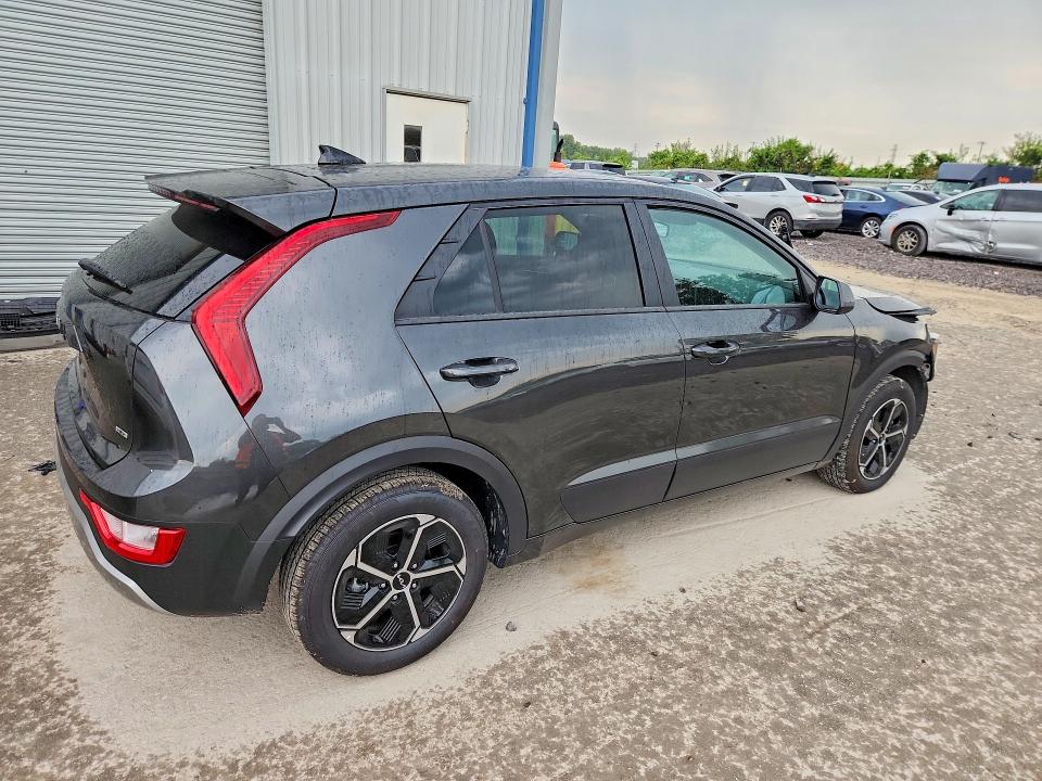 Photo 3 from auction – 2026 KIA NIRO with VIN KNDCP3LE3T5328389
