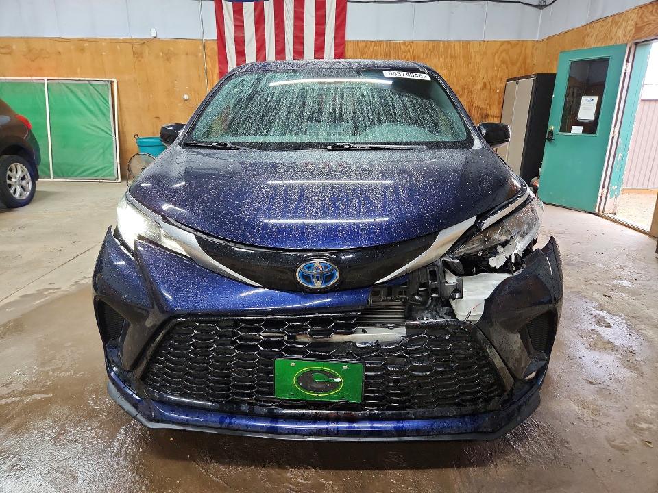 Снимка 5 от търг – 2021 TOYOTA SIENNA с VIN 5TDXSKFC6MS014946