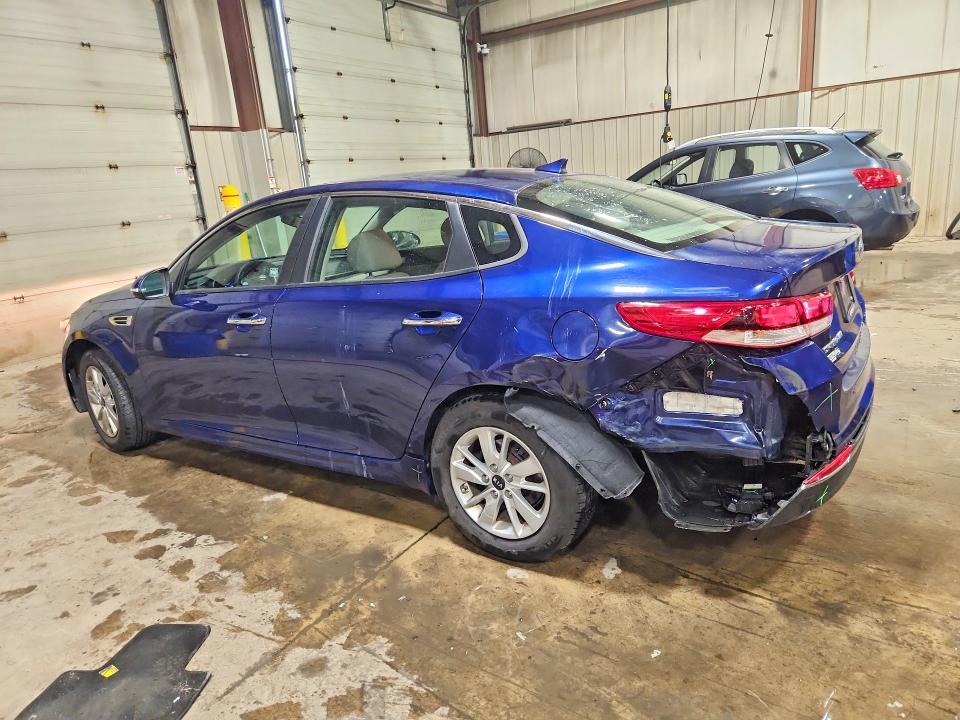 Photo 2 from auction – 2018 KIA OPTIMA with VIN 5XXGT4L3XJG233192