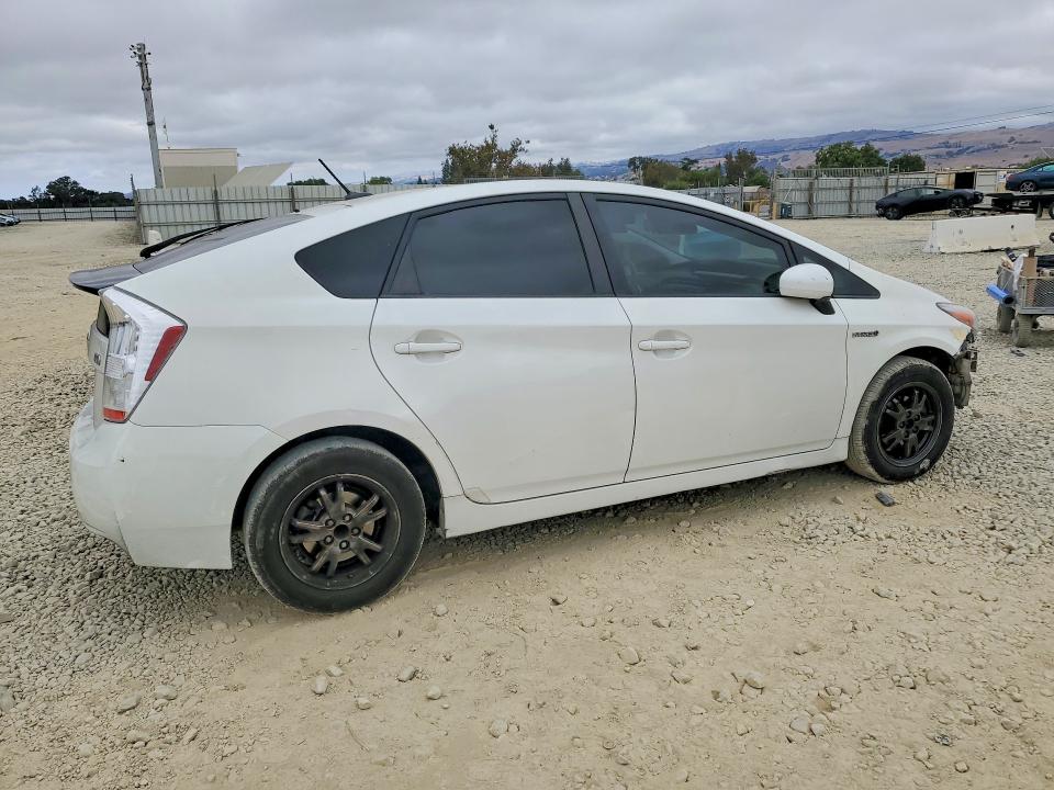 Photo 3 from auction – 2011 TOYOTA PRIUS with VIN JTDKN3DU3B5356764