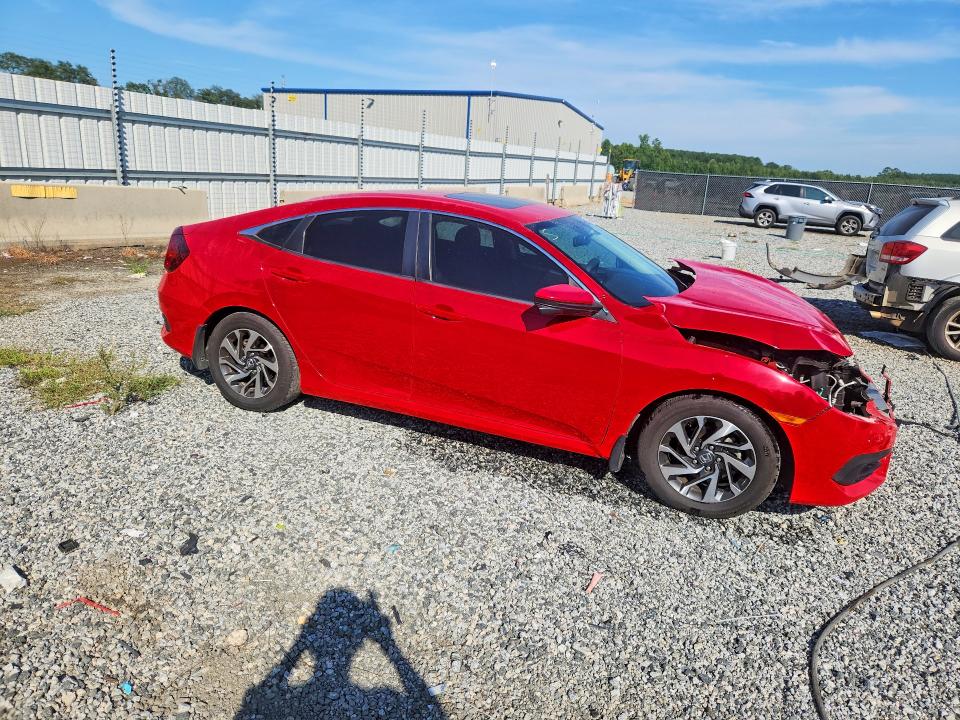 Foto 4 de la subasta – 2016 HONDA CIVIC con VIN 2HGFC2F78GH561510