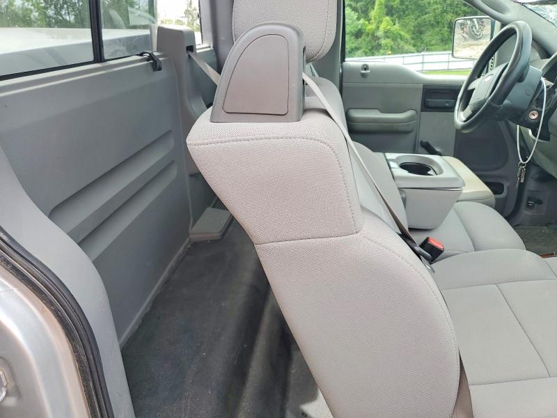 Photo 10 from auction – 2005 FORD F150 with VIN 1FTRF12265NA63463