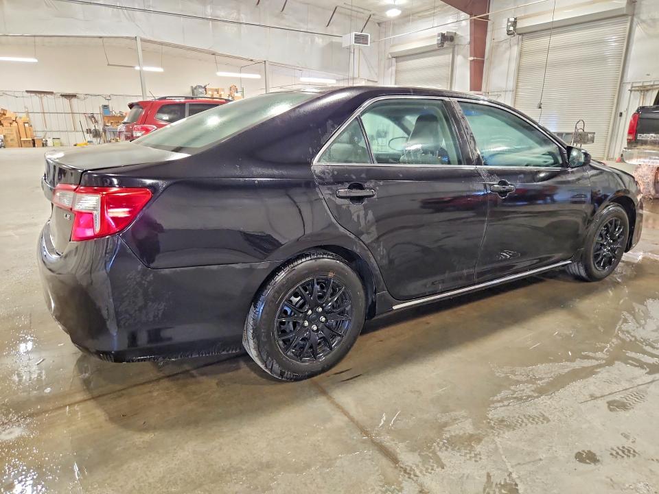 Photo 3 from auction – 2014 TOYOTA CAMRY with VIN 4T4BF1FK2ER343688