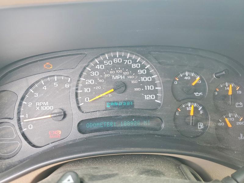 Photo 9 from auction – 2005 GMC NEW SIERRA with VIN 2GTEC13T151161557
