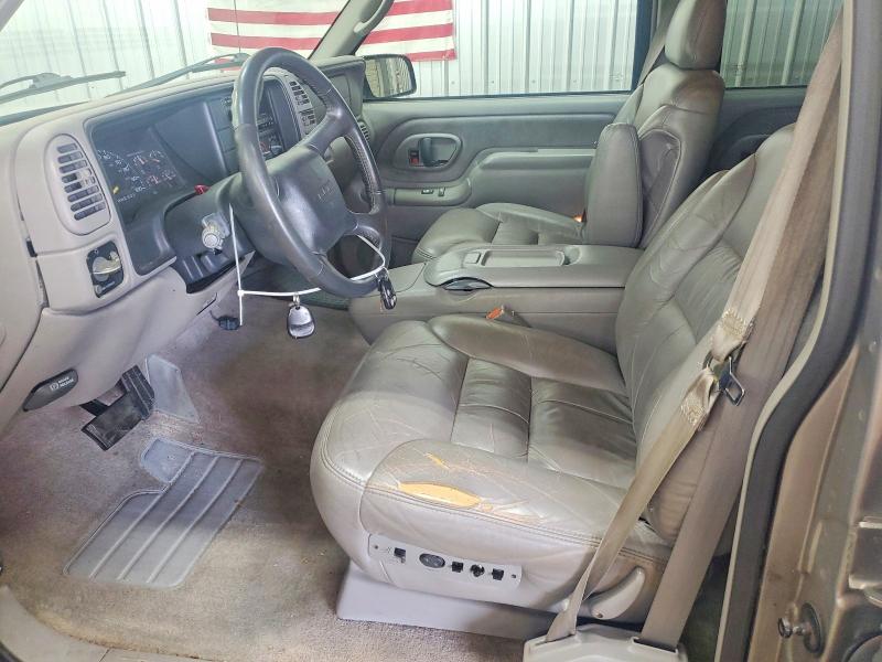 Photo 7 from auction – 1999 GMC SUBURBAN with VIN 3GKFK16R0XG514909