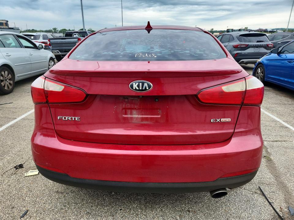 Photo 6 from auction – 2016 KIA FORTE with VIN KNAFZ4A84G5470358
