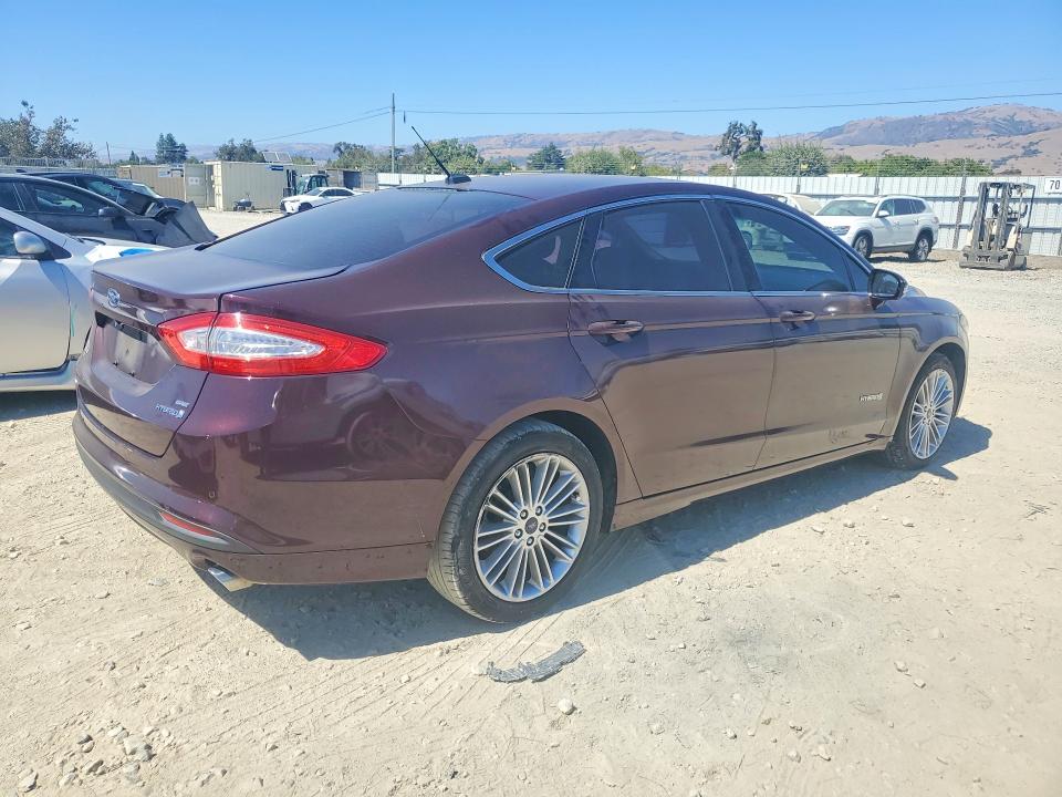 Photo 3 from auction – 2013 FORD FUSION with VIN 3FA6P0LU8DR202407