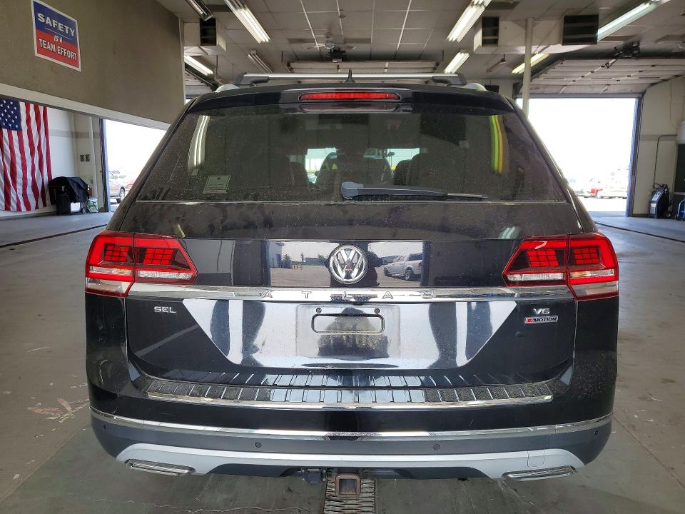Photo 6 from auction – 2019 VOLKSWAGEN ATLAS with VIN 1V2NR2CAXKC548180