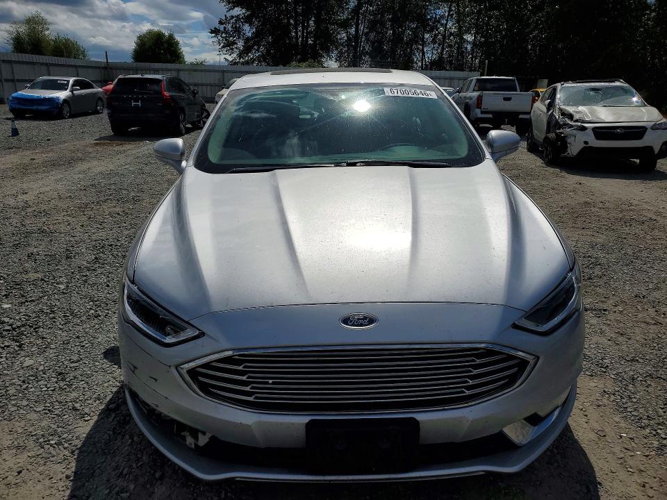 Photo 5 from auction – 2017 FORD FUSION with VIN 3FA6P0T94HR152560