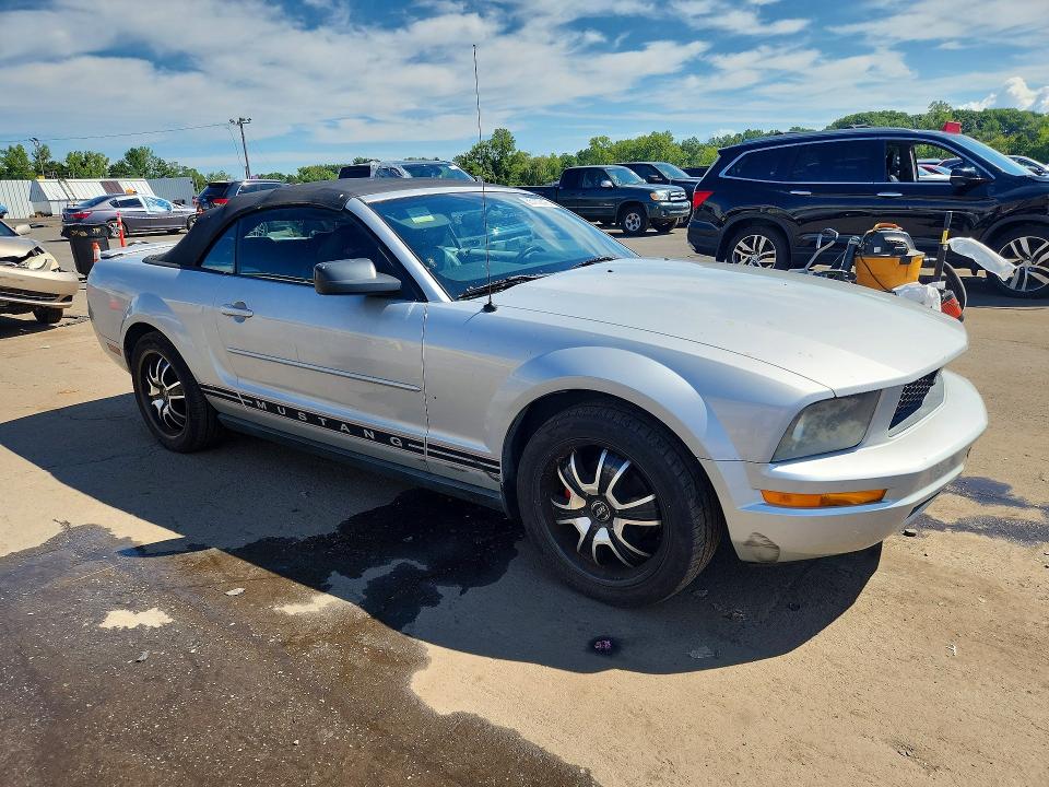 Photo 4 from auction – 2007 FORD MUSTANG with VIN 1ZVFT84N075201316