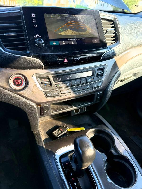Photo 5 from auction – 2019 HONDA PILOT with VIN 5FNYF6H59KB032969