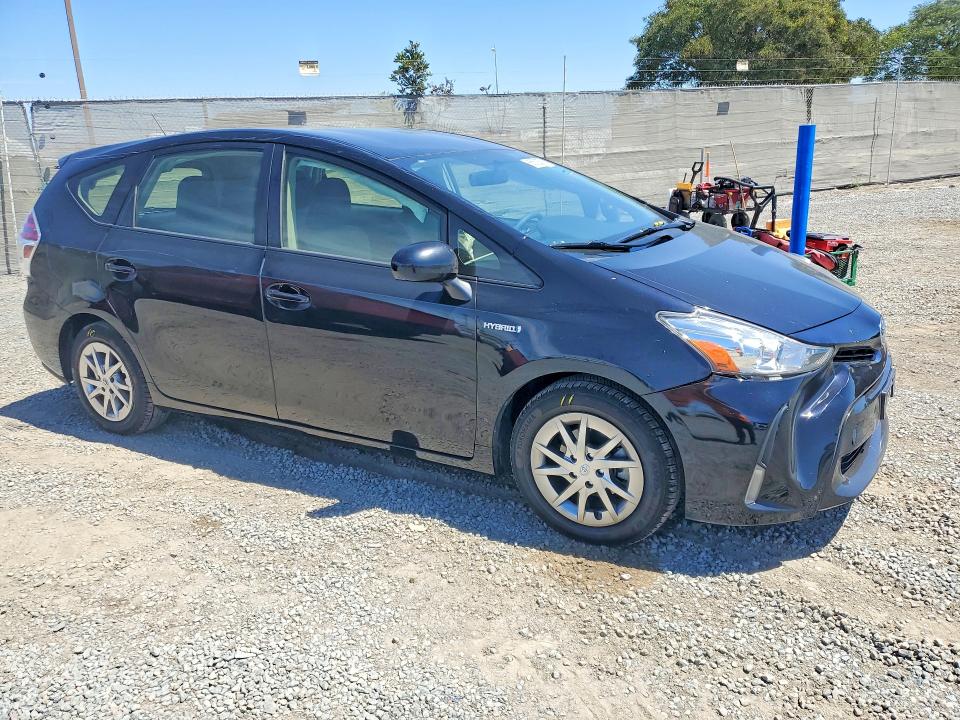 Photo 4 from auction – 2016 TOYOTA PRIUS V with VIN JTDZN3EU6GJ050766