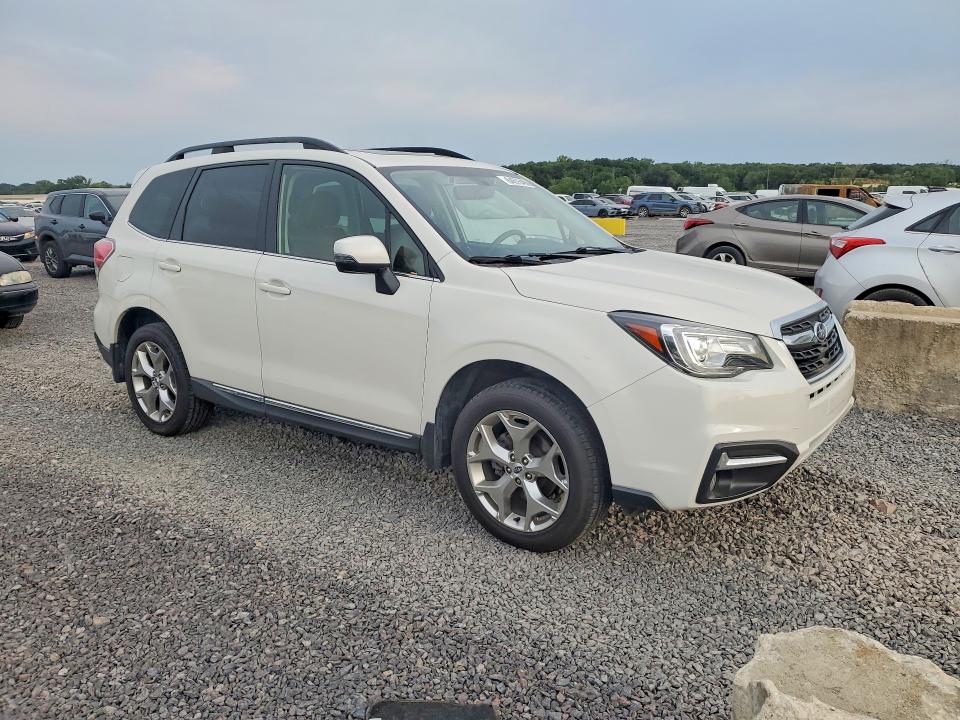 Photo 4 from auction – 2017 SUBARU FORESTER with VIN JF2SJAWC5HH804127
