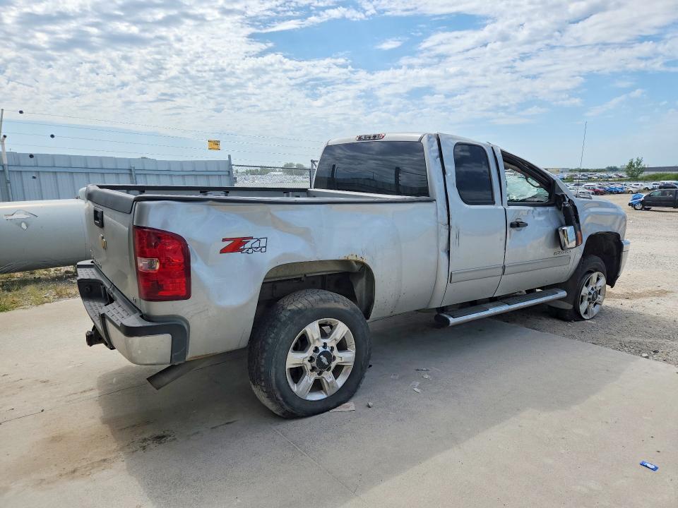 Снимка 3 от търг – 2011 CHEVROLET SILVERADO с VIN 1GC2KXCG9BZ153642