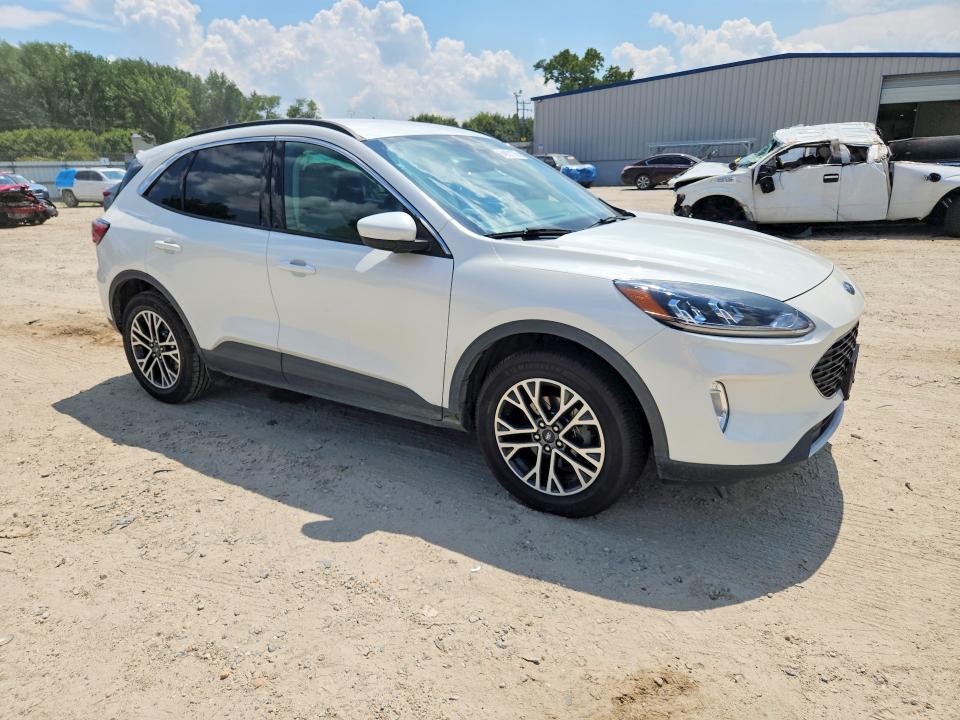 Photo 4 from auction – 2020 FORD ESCAPE with VIN 1FMCU9H96LUA61502