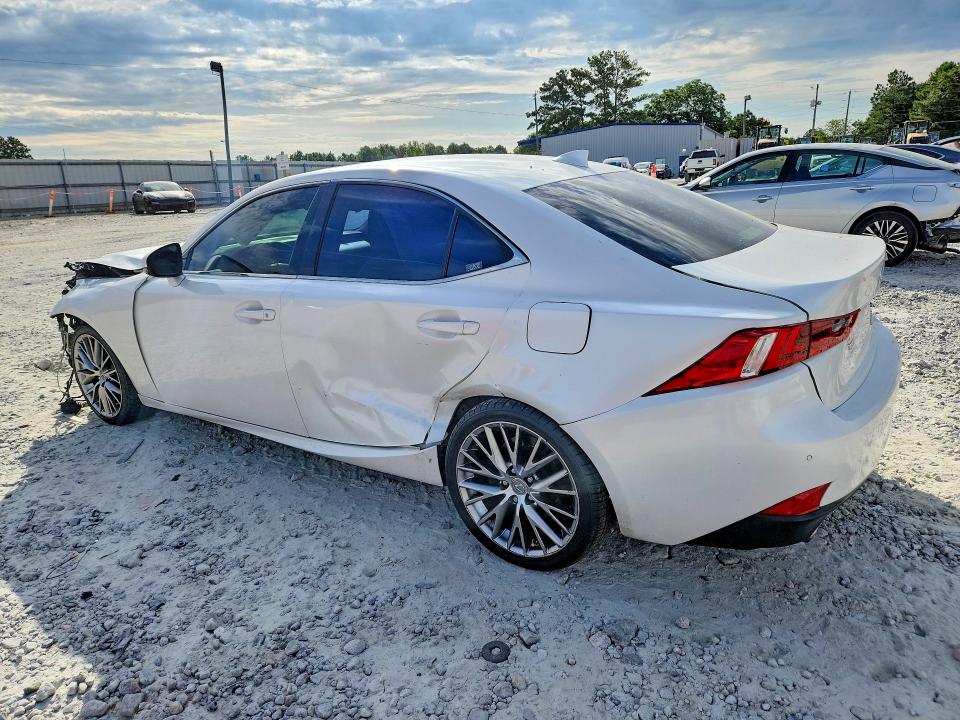 Photo 2 from auction – 2016 LEXUS IS with VIN JTHBA1D28G5022248