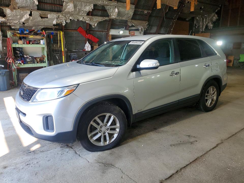 KIA SORENTO 2015 with VIN 5XYKTCA62FG610506 - Photo from auction