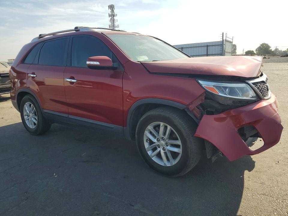 Photo 4 from auction – 2014 KIA SORENTO with VIN 5XYKT4A69EG471429