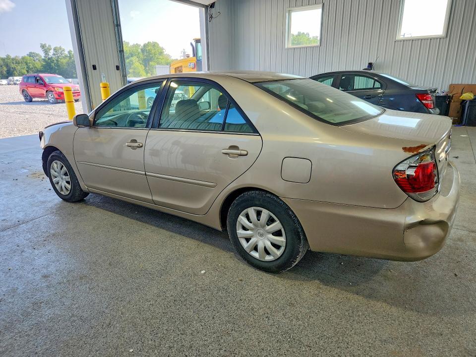 Photo 2 from auction – 2005 TOYOTA CAMRY with VIN 4T1BE30K55U515553