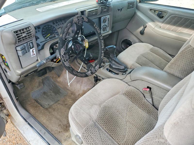 Photo 8 from auction – 1997 GMC SONOMA with VIN 1GTCS19X9V8527203