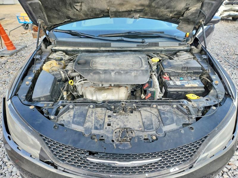 Photo 11 from auction – 2015 CHRYSLER 200 with VIN 1C3CCCAB8FN595041