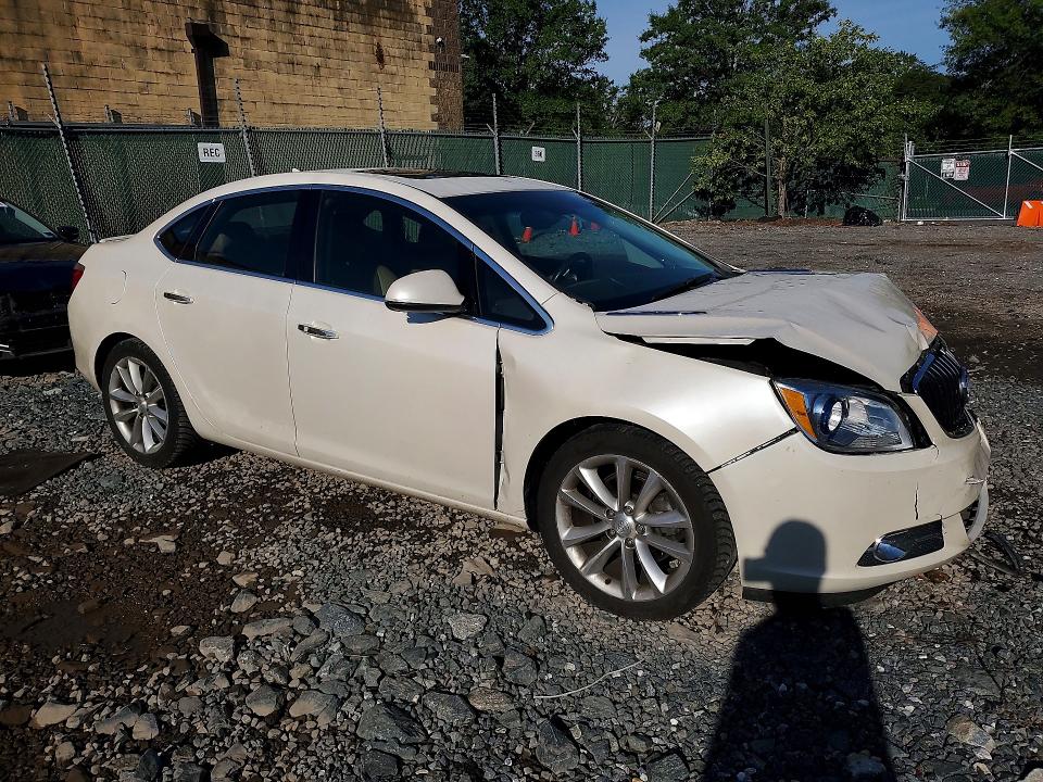 Photo 4 from auction – 2012 BUICK VERANO with VIN 1G4PS5SK6C4188603