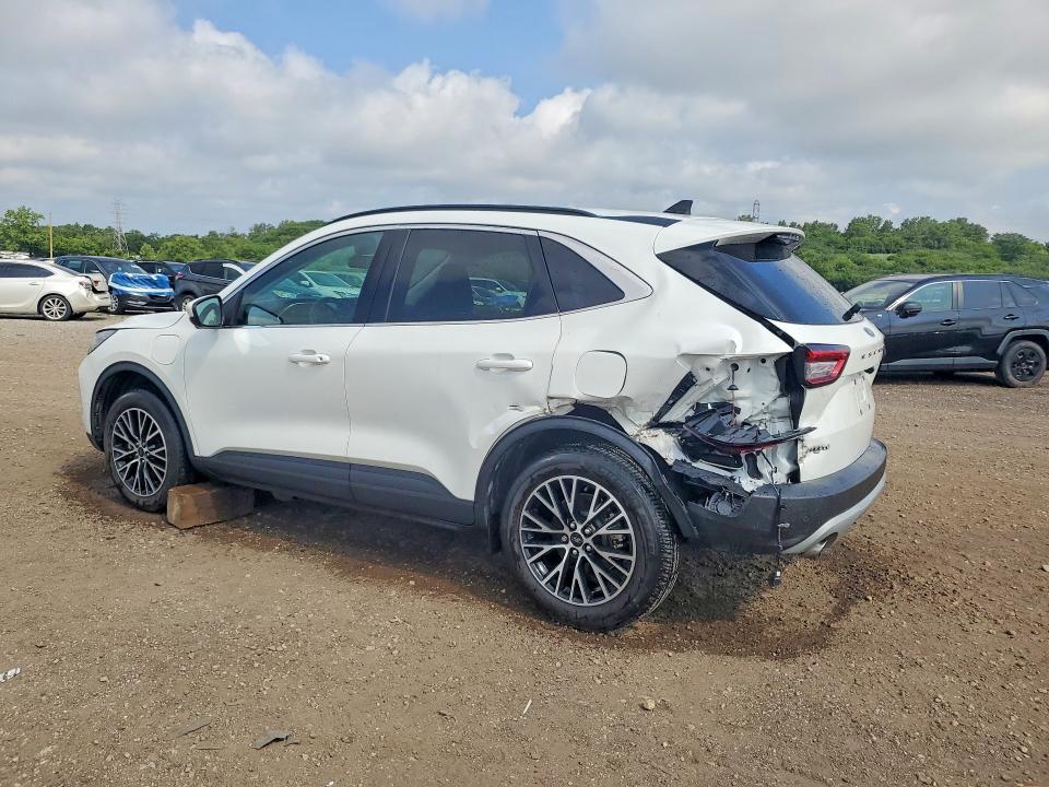 Photo 2 from auction – 2023 FORD ESCAPE with VIN 1FMCU0E10PUA67568