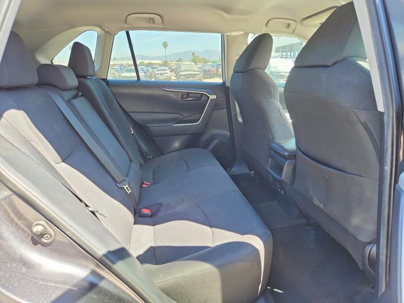 Photo 11 from auction – 2021 TOYOTA RAV4 with VIN 2T3H1RFV7MC094002