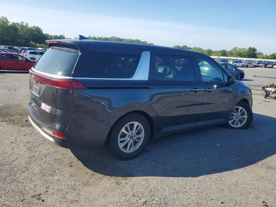 Снимка 3 от търг – 2024 KIA CARNIVAL с VIN KNDNB4H30R6390310