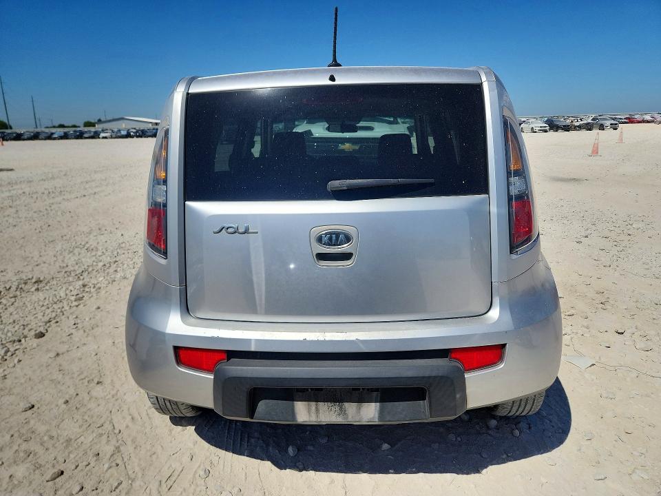 Photo 6 from auction – 2010 KIA SOUL with VIN KNDJT2A22A7148991