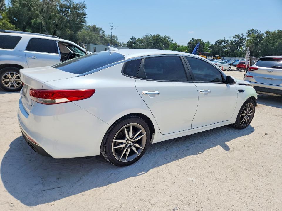 Снимка 3 от търг – 2016 KIA OPTIMA с VIN 5XXGU4L39GG078317