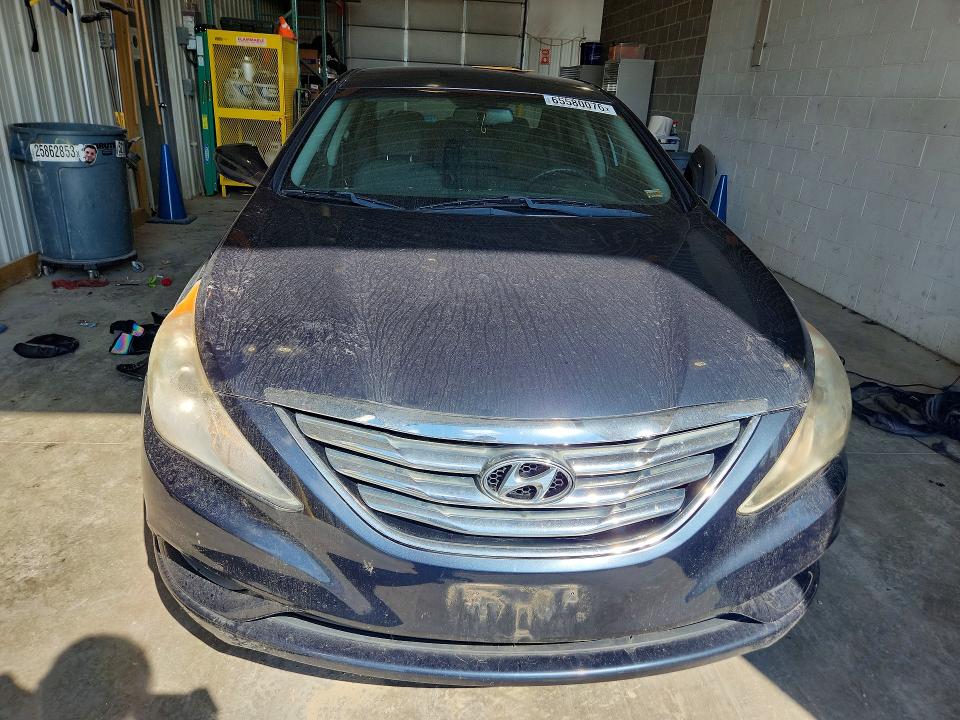 Photo 5 from auction – 2012 HYUNDAI SONATA with VIN 5NPEB4AC6CH342690