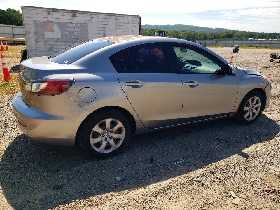 Photo 3 from auction – 2013 MAZDA 3 with VIN JM1BL1TF2D1824183