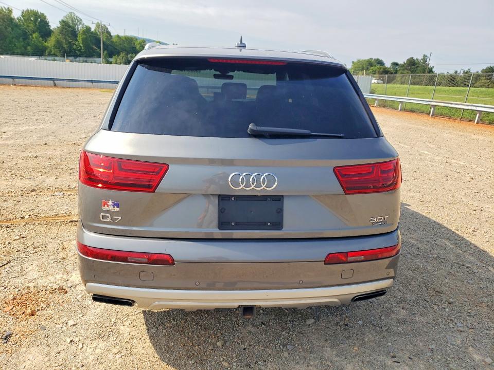 Photo 6 from auction – 2017 AUDI Q7 with VIN WA1LAAF74HD051035