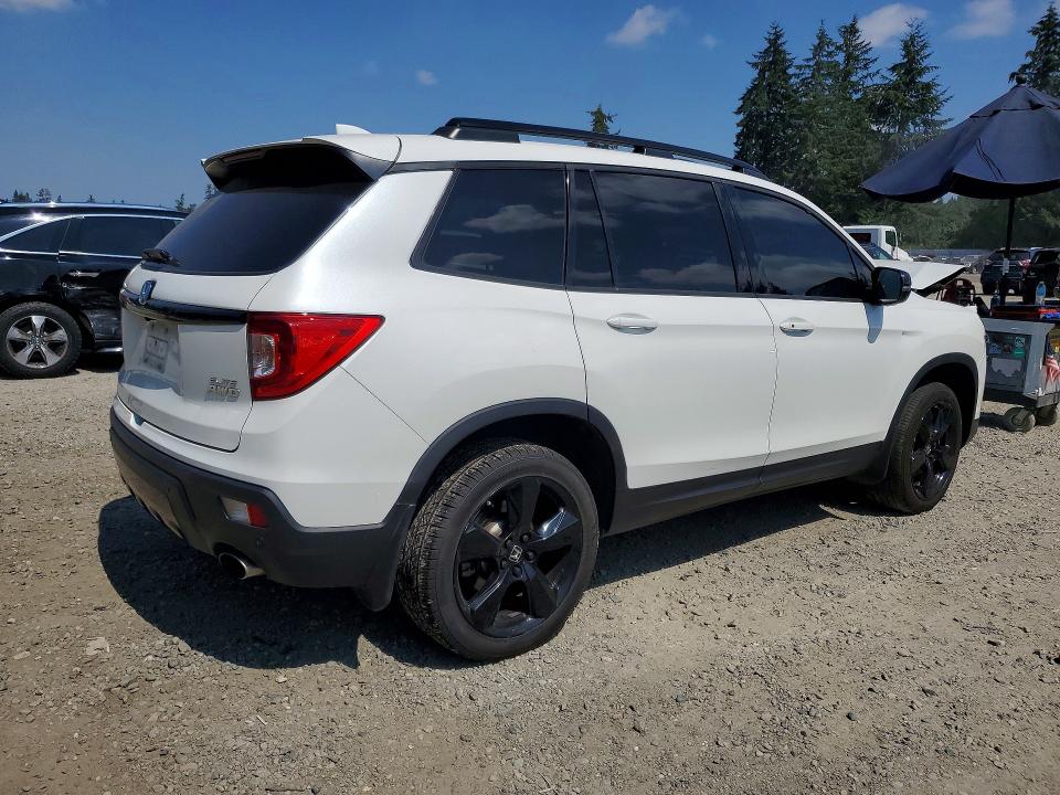 Photo 3 from auction – 2021 HONDA PASSPORT with VIN 5FNYF8H00MB013794