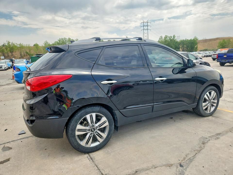 Photo 3 from auction – 2014 HYUNDAI TUCSON with VIN KM8JU3AG3EU813012
