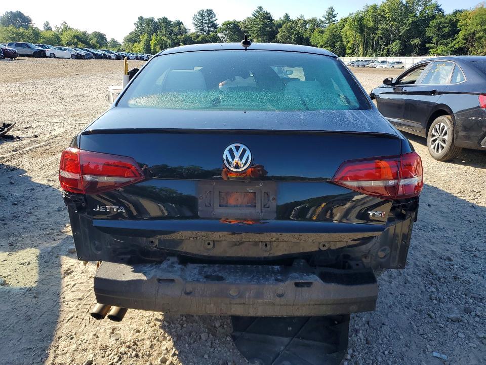 Photo 6 from auction – 2016 VOLKSWAGEN JETTA with VIN 3VWB17AJ3GM286548