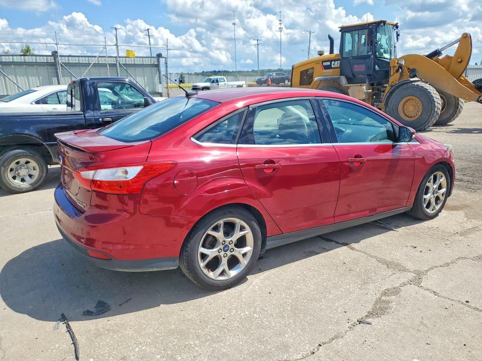 Photo 3 from auction – 2014 FORD FOCUS with VIN 1FADP3J21EL228664