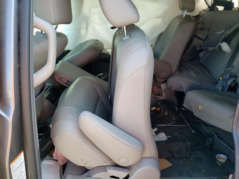 Photo 11 from auction – 2019 TOYOTA SIENNA with VIN 5TDYZ3DC4KS973235