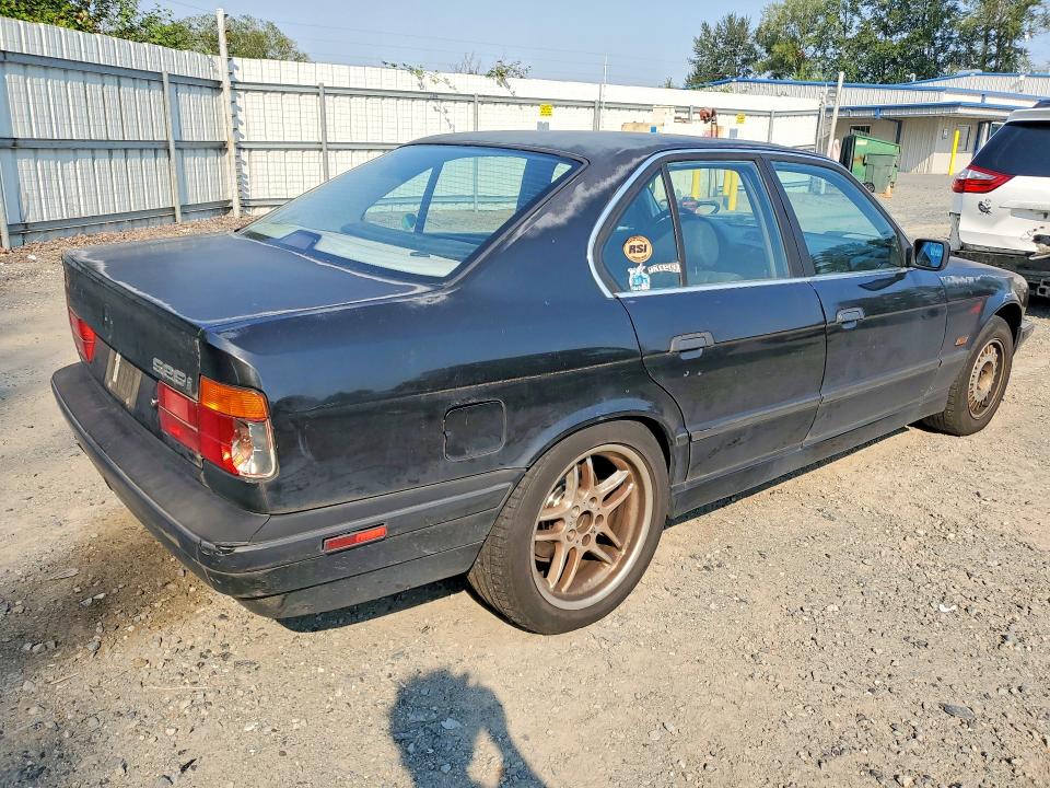 Photo 3 from auction – 1995 BMW 525 with VIN WBAHD6325SGK84398