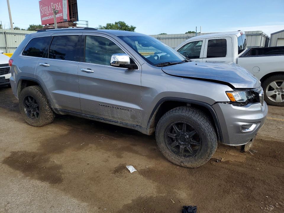 Снимка 4 от търг – 2017 JEEP GRAND CHEROKEE с VIN 1C4RJFBG0HC760652